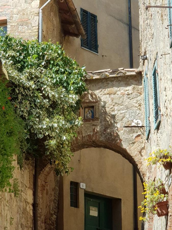 Dimora In Francigena Hotel San Quirico dʼOrcia Екстериор снимка